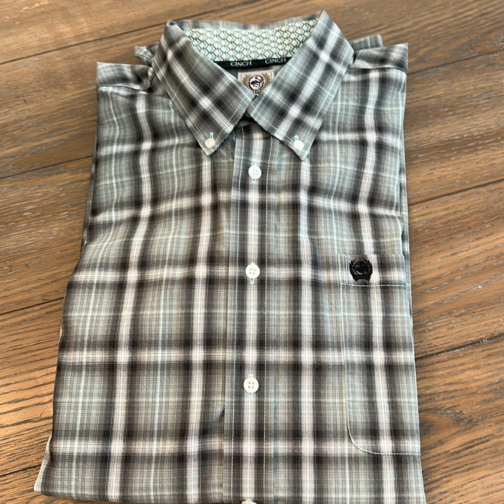 Cinch mens western shirt. Long sleeve, size L. Beautiful like new no flaws